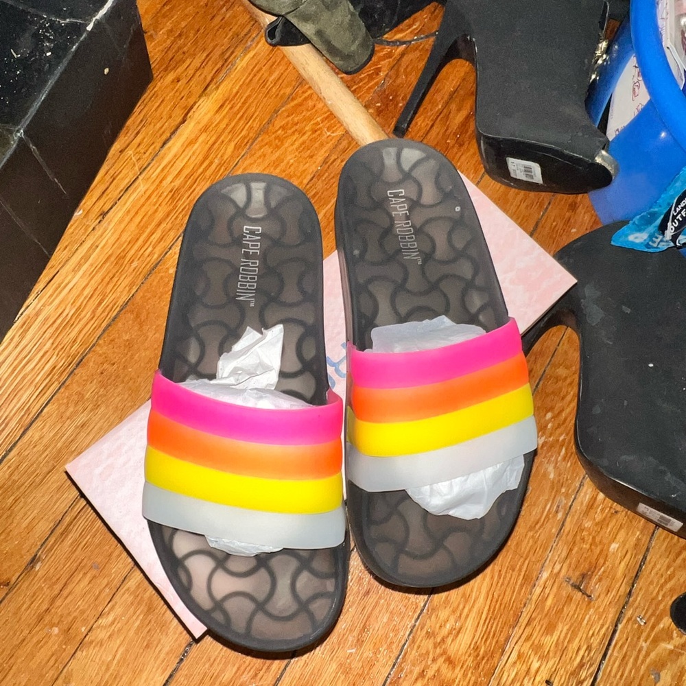 Gummy slides